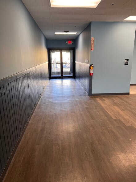 More Photos Of 115-119 Washington St NE, Brainerd Storefront Retail Office For Lease