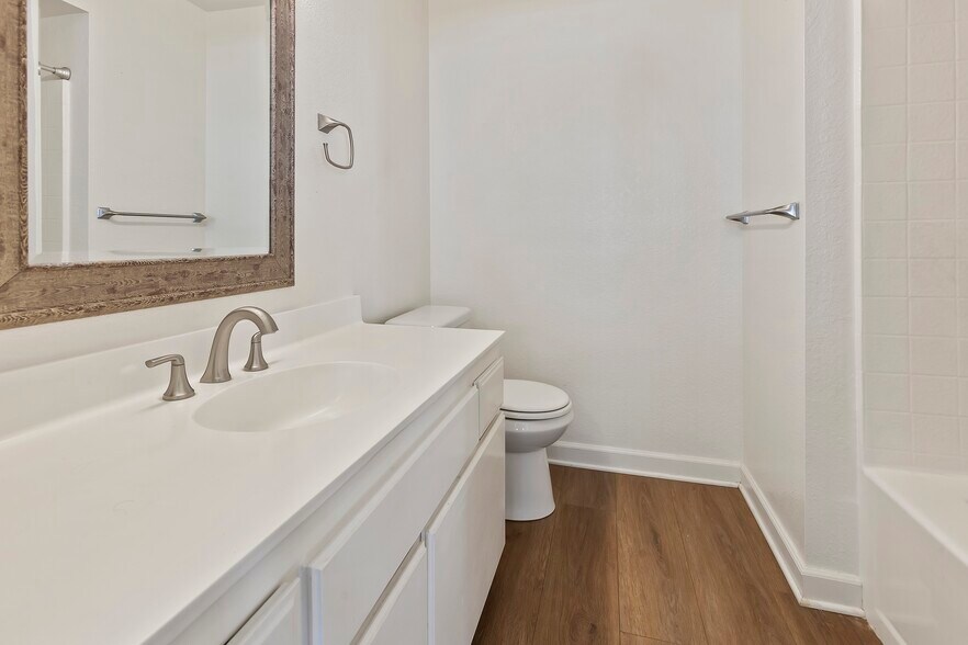 More Photos Of 635 E Olive Ave, Burbank Apartments For Sale