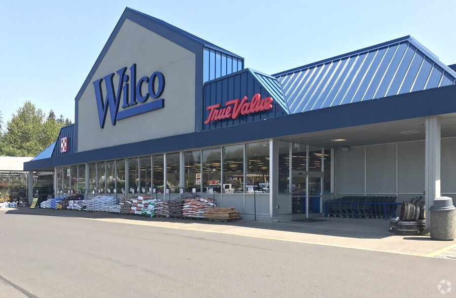 More Photos Of 110-300 Kelso Dr, Kelso Unknown For Lease