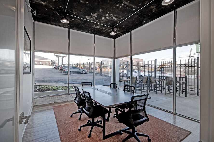 More Photos Of 905 N State St, Jackson Coworking Space