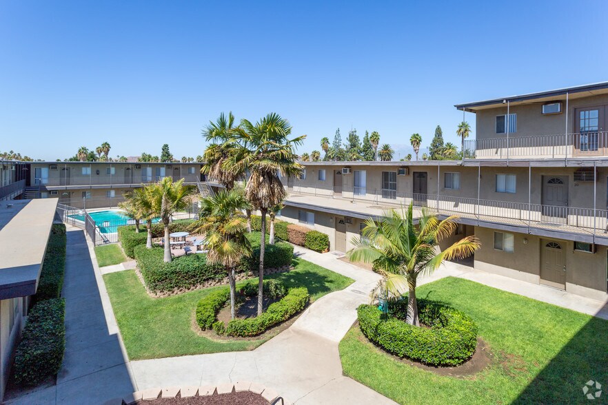 More Photos Of 3681-3725 Cranford Ave, Riverside Apartments For Sale