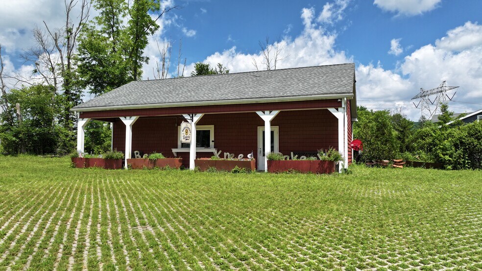 More Photos Of 3001 Moyer Rd, Hellertown Restaurant For Lease