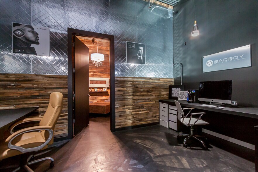 More Photos Of 4160-4260 NW 1st Ave, Boca Raton Showroom For Lease