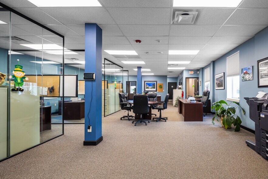 More Photos Of 146 Railroad Ave, Sayville Office For Lease