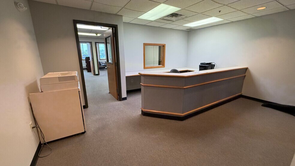 More Photos Of 2925 William Penn Hwy, Easton Office For Lease