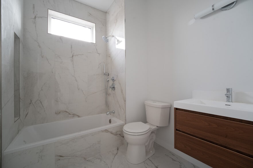 More Photos Of 13 Warwick St, Somerville Apartments For Sale