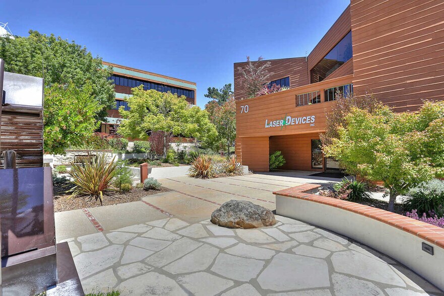 More Photos Of 70 Garden Ct, Monterey Medical For Lease