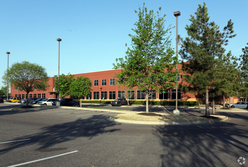 More Photos Of 391 Southcrest Cir, Southaven Medical For Lease