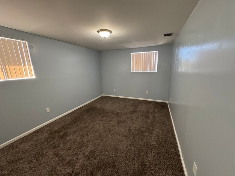 More Photos Of 1185 W Grand Blvd, Corona Storefront Retail Residential For Sale