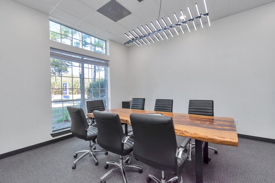 More Photos Of 8125 N Sam Houston Pky W, Houston Medical For Sale