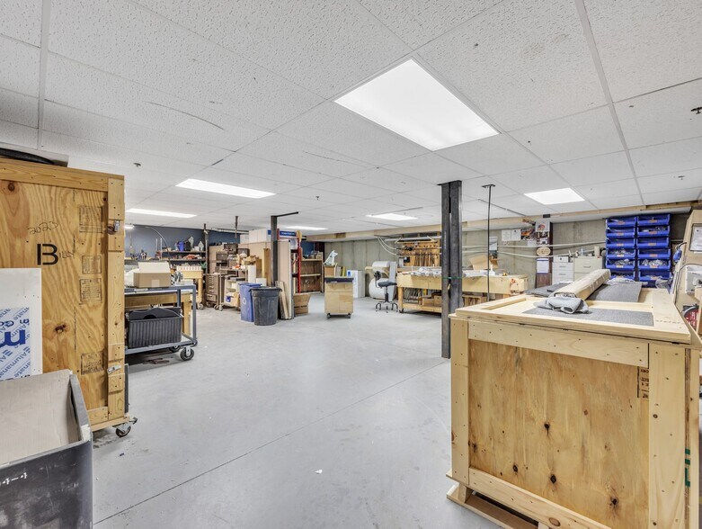 More Photos Of 39 Nott Hwy, Ashford Storefront For Sale