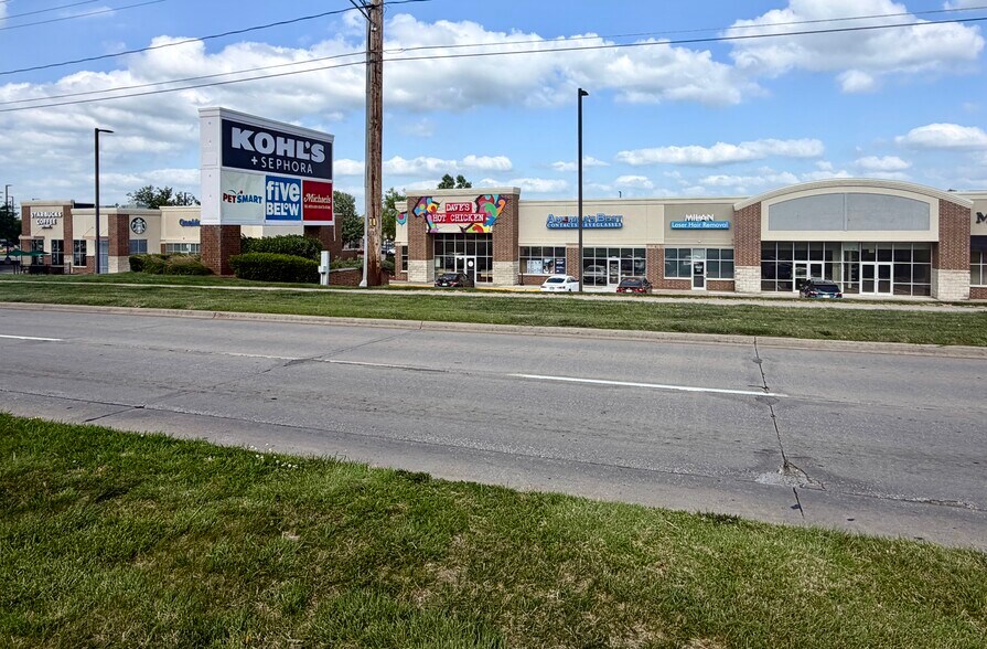 Primary Photo Of 1805 SE Delaware Ave, Ankeny General Retail For Lease