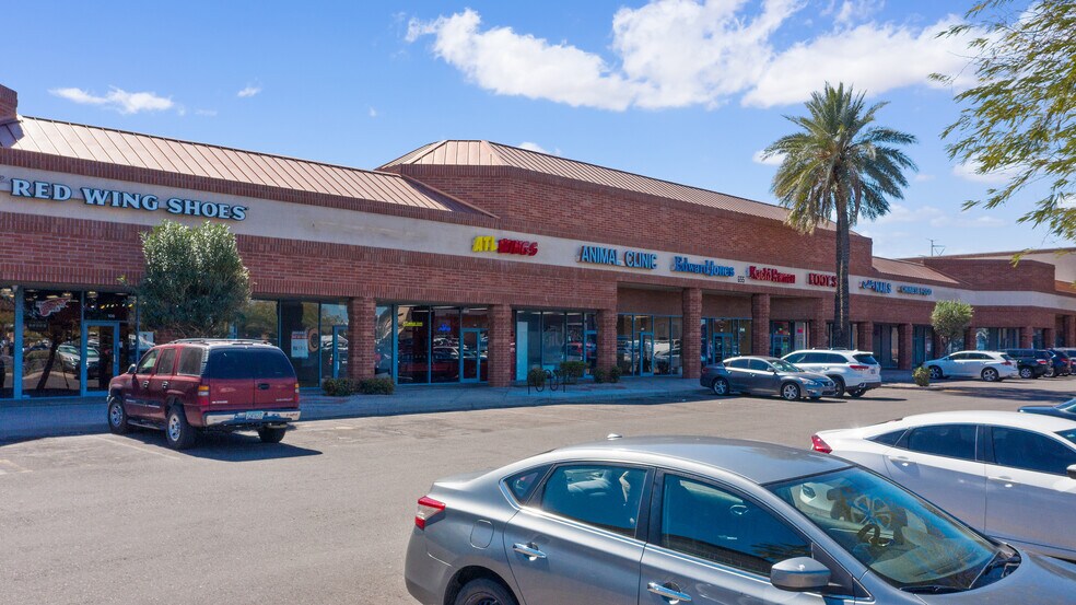 More Photos Of 575-725 W Warner Rd, Tempe General Retail For Lease