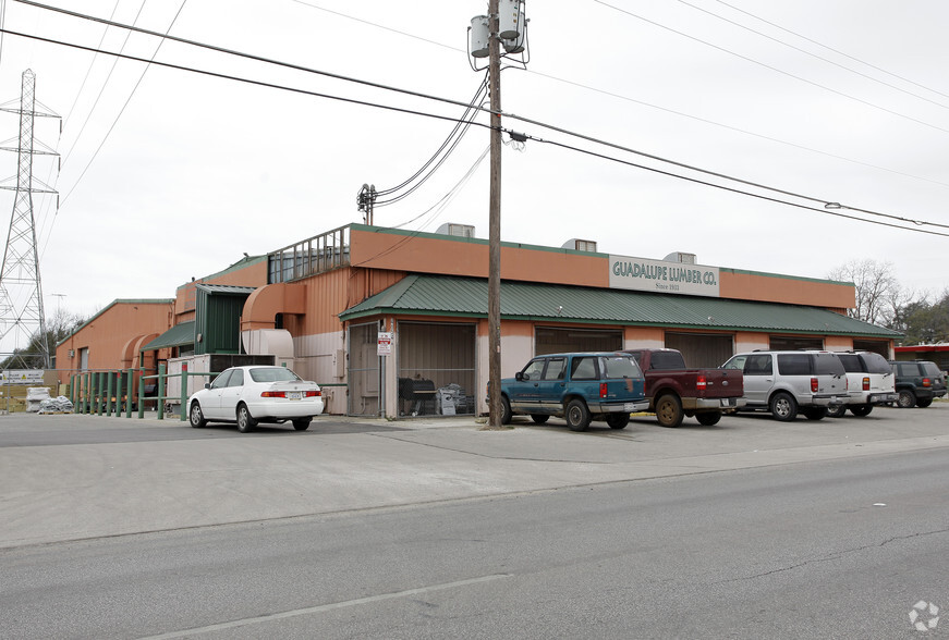 Primary Photo Of 4654 Rigsby Ave, San Antonio Freestanding For Lease