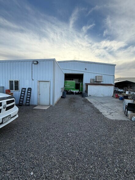 More Photos Of 2990 N Townsend Ave, Montrose Light Distribution For Sale