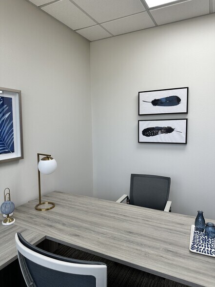 More Photos Of 3029 S Sherwood Forest Blvd, Baton Rouge Loft Creative Space For Lease