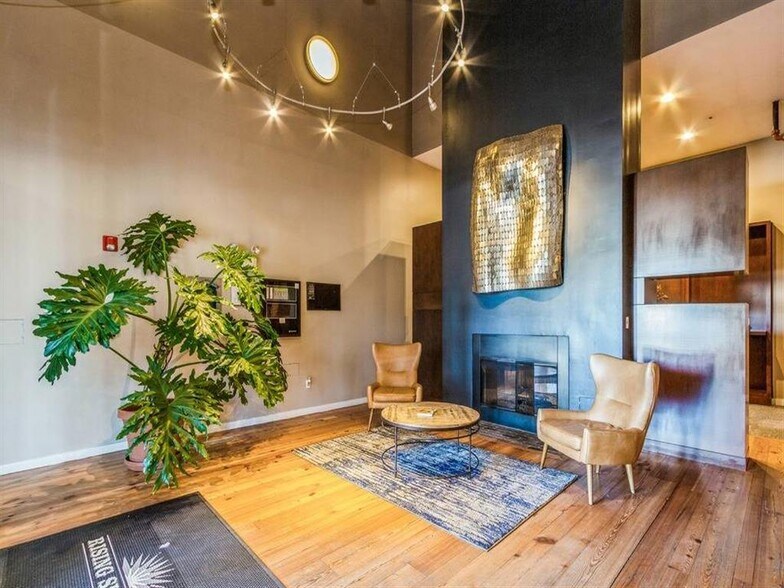 More Photos Of 166 Valley St, Providence Apartments For Sale