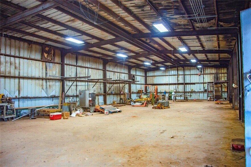 More Photos Of 2249 County Street 2810, Chickasha Industrial For Sale