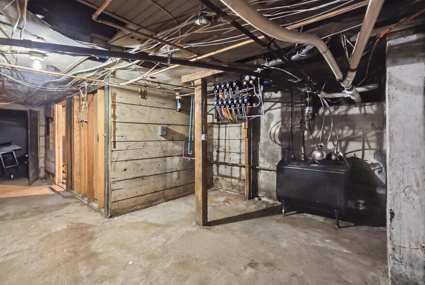 More Photos Of 225 Owego Turnpike, Waymart Specialty For Sale