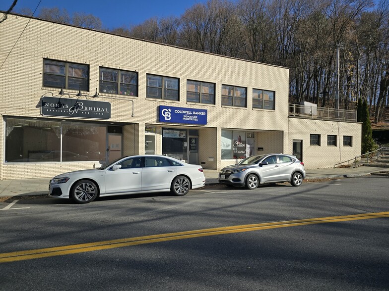 Primary Photo Of 4 Broadway, Valhalla Storefront Retail Office For Lease