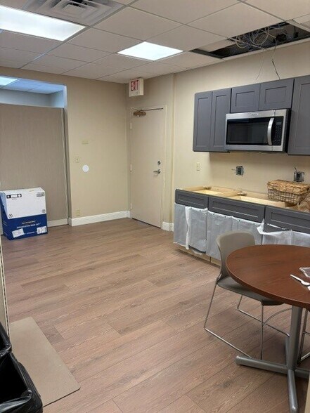 More Photos Of 2160 W Atlantic Ave, Delray Beach Loft Creative Space For Lease
