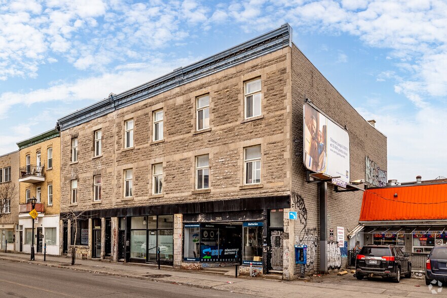 Primary Photo Of 3831-3849 Sainte-Catherine E, Montréal Storefront Retail Residential For Lease