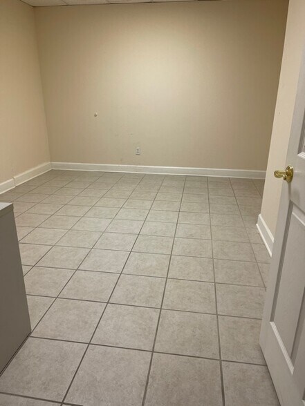 More Photos Of 701 N Hercules Ave, Clearwater Medical For Lease