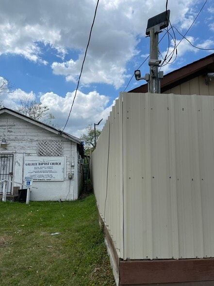 More Photos Of 8536 Scott St, Houston Religious Facility For Sale