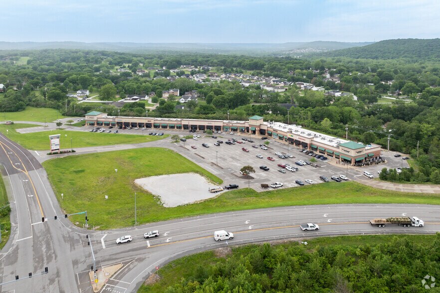 More Photos Of 1209-1279 Main St, Imperial General Retail For Lease