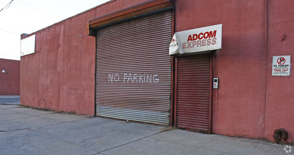 More Photos Of 55 Commerce St, Brooklyn Warehouse For Lease