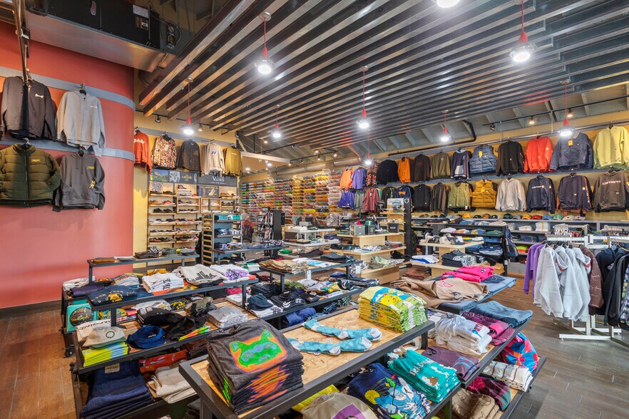 More Photos Of 8236-8274 Firestone Blvd, Downey Unknown For Lease