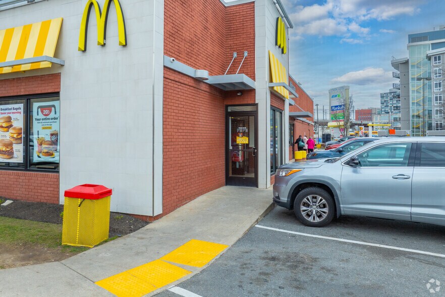 More Photos Of 14-22 McGrath Hwy, Somerville Unknown For Sale