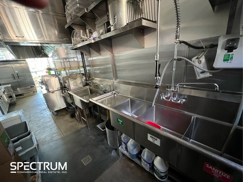 More Photos Of 2201-2213 W Sunset Blvd, Los Angeles Restaurant For Lease