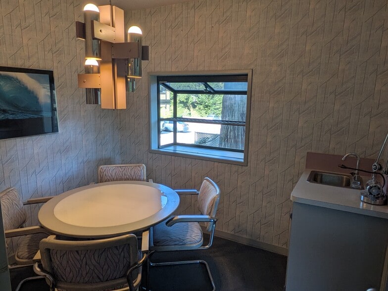 More Photos Of 9059 Soquel Dr, Aptos Medical For Sale