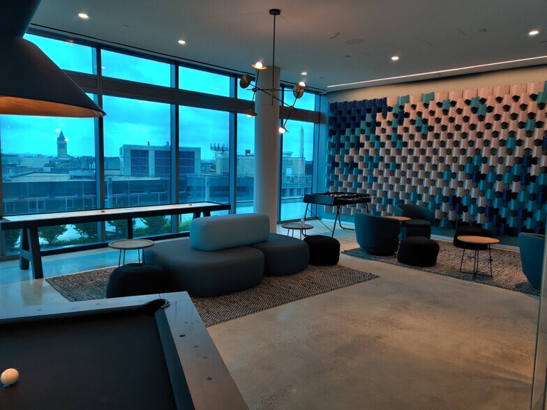 More Photos Of 1201 New York Ave NW, Washington Office For Lease