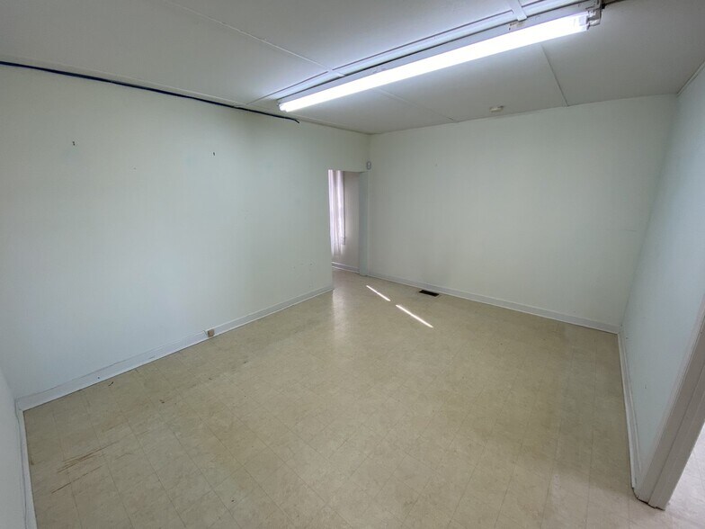 More Photos Of 785 Davidson Dr, Concord Medical For Sale