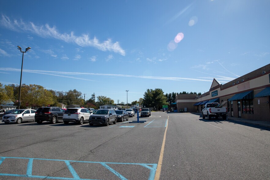 More Photos Of 610-632 Mulberry St, Milton General Retail For Lease