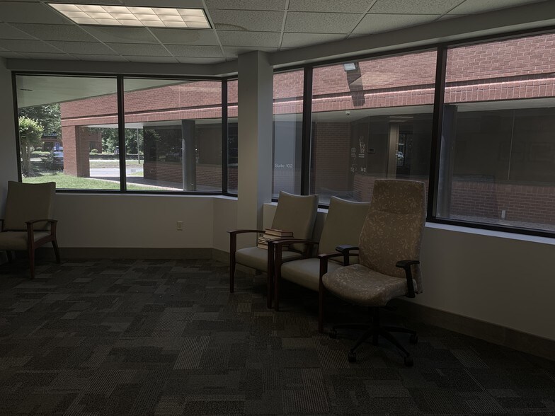 More Photos Of 348 Southport Cir, Virginia Beach Medical For Lease
