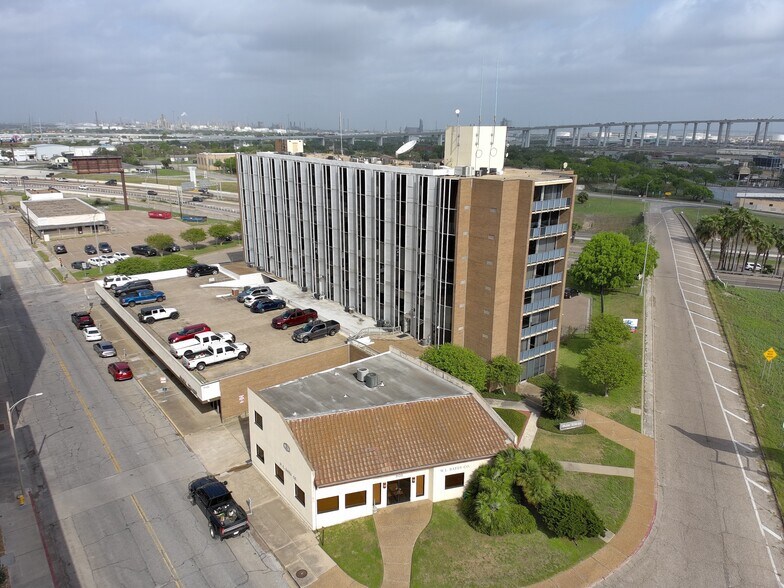 More Photos Of 710-724 Buffalo St, Corpus Christi Unknown For Lease