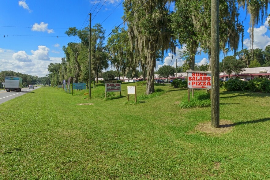 More Photos Of 3451 E Louise Ln, Hernando General Retail For Lease