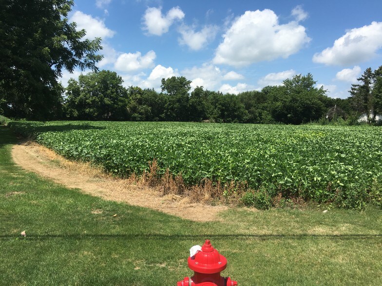 More Photos Of 901 N Bridge St, Yorkville Land For Sale