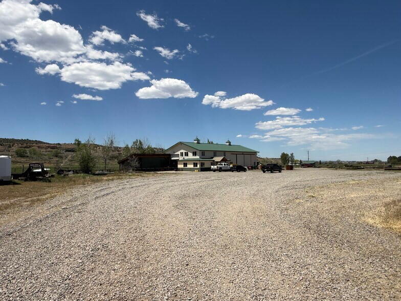 Primary Photo Of 19911 Highway 550, Montrose Warehouse For Sale