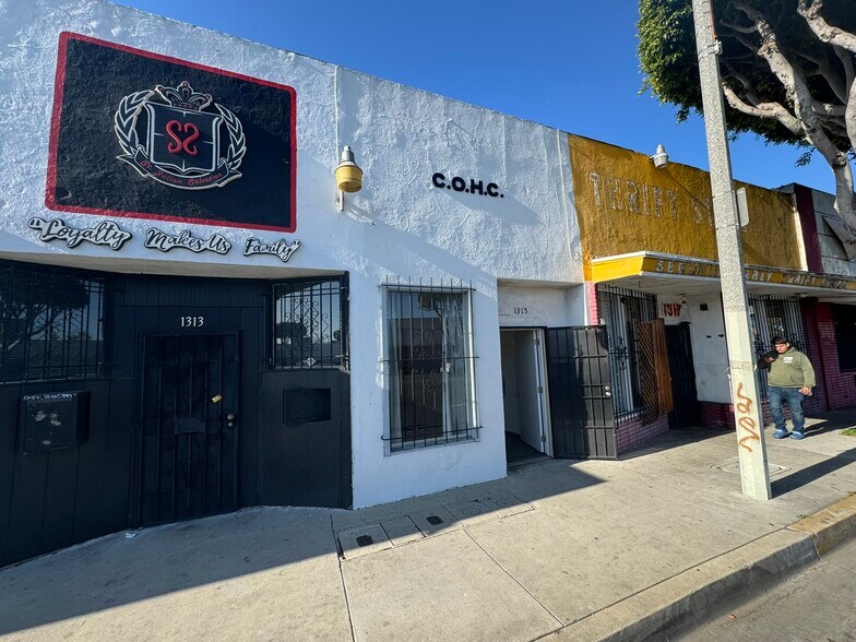 More Photos Of 1313-1317 E Compton Blvd, Compton Storefront For Lease