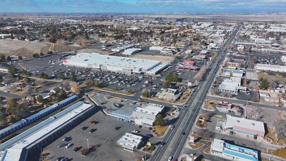 Primary Photo Of 683 Blue Lakes Blvd N, Twin Falls Restaurant For Sale