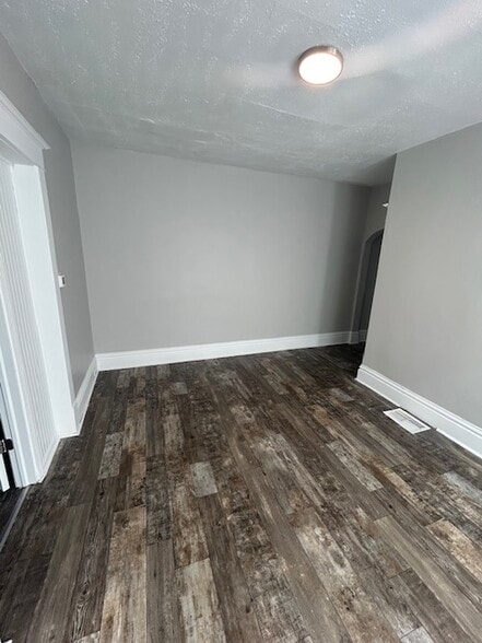More Photos Of 834 Sherman St SE, Grand Rapids Apartments For Sale