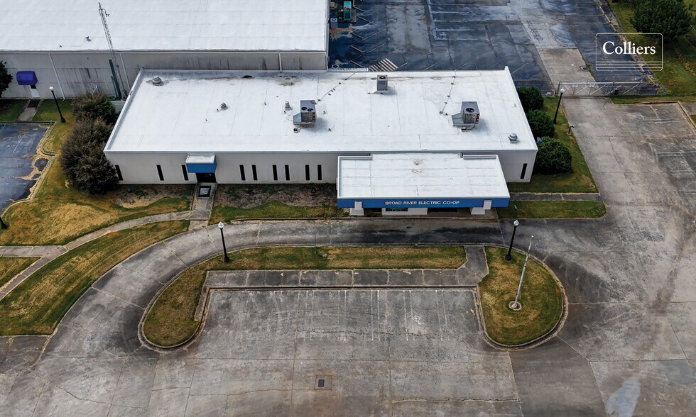 More Photos Of 811 Hamrick St, Gaffney Warehouse For Sale