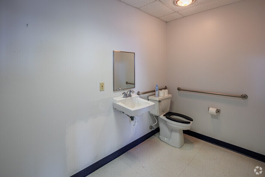 Photo of 2nd Floor Ste 208