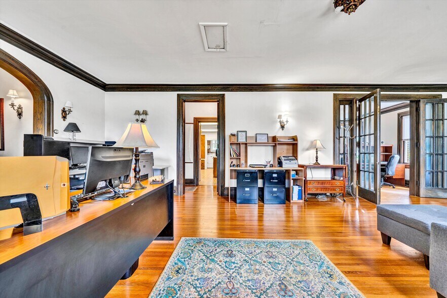 More Photos Of 1736 Grandin Rd SW, Roanoke Apartments For Sale