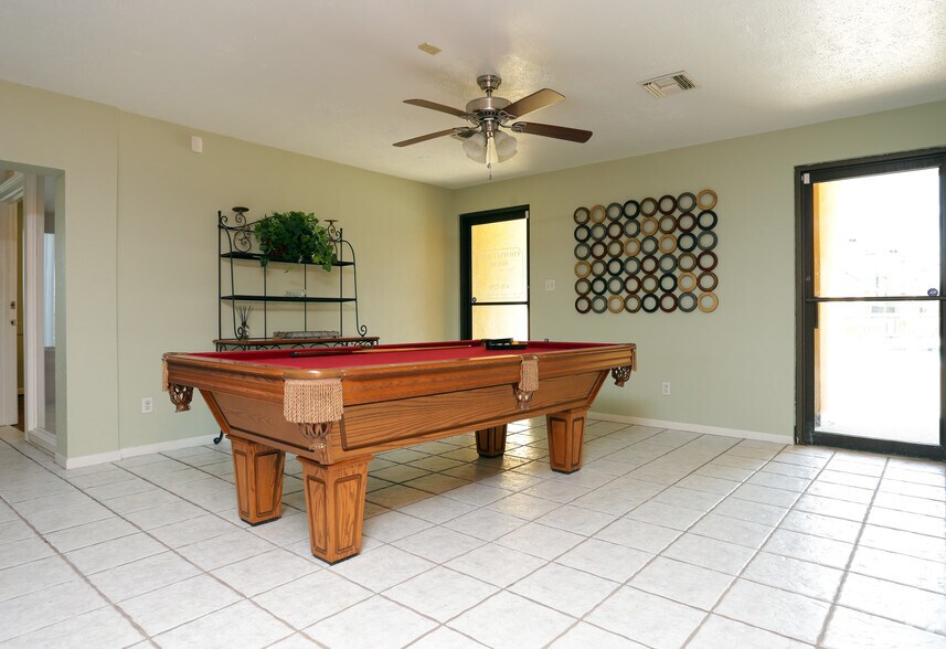 More Photos Of 5660 S Lakeshore Dr, Shreveport Apartments For Sale