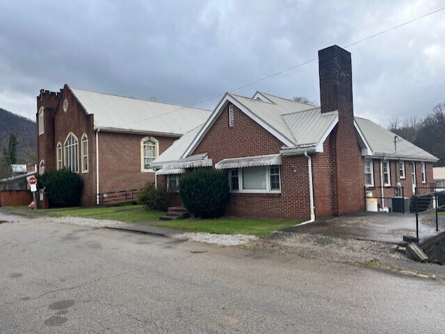 More Photos Of 104 Frazier St, Cumberland Religious Facility For Sale